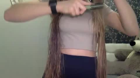 Snapshot of langoria chatting on 03-06-25, 11:03 langoria online show from 03-06-25, 11:03