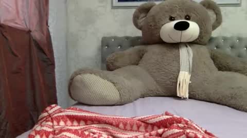 Snapshot of langoria chatting on 10-03-25, 01:08 langoria online show from 10-03-25, 01:08