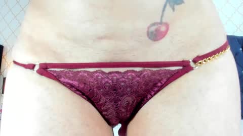 lanhaexotik online show from 02-25-25, 04:21