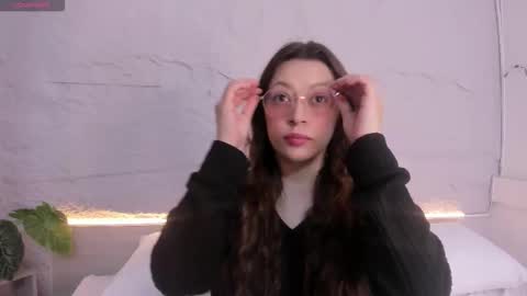 Lanna online show from 03-17-26, 11:46