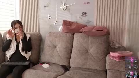 lanna_as online show from 10-09-25, 02:04