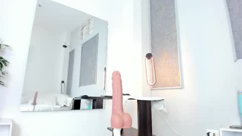 Lanna miley Russo  online show from 02-27-26, 08:47