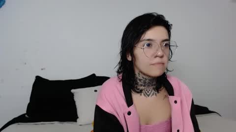 Snapshot of lannie_gonzales chatting on 01-16-25, 08:25 LANNIE   online show from 01-16-25, 08:25