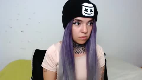 Snapshot of lannie_gonzales chatting on 01-27-25, 11:11 LANNIE   online show from 01-27-25, 11:11