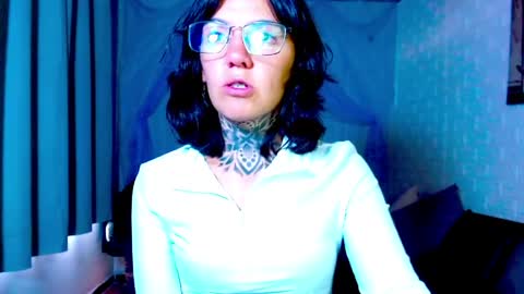 LANNIE   online show from 04-01-26, 06:38