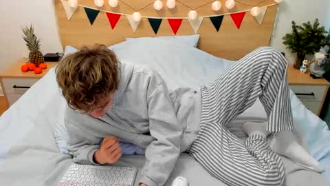 Fandi online show from 01-04-25, 11:22