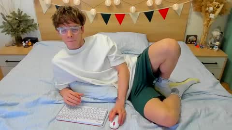 Fandi online show from 01-28-25, 05:54