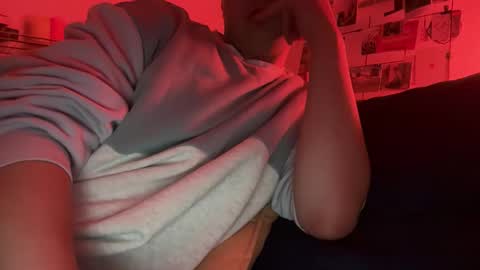 Snapshot of lanyfeboimer34 chatting on 04-20-26, 10:33 lanyfeboimer34 online show from 04-20-26, 10:33