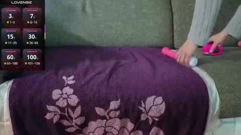 lapetitefrenchie83 online show from 09-12-25, 09:59