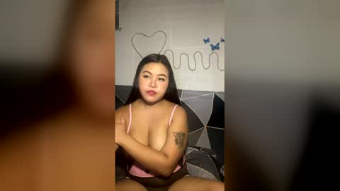 Snapshot of lara101732 chatting on 04-22-26, 04:48 lara101732 online show from 04-22-26, 04:48