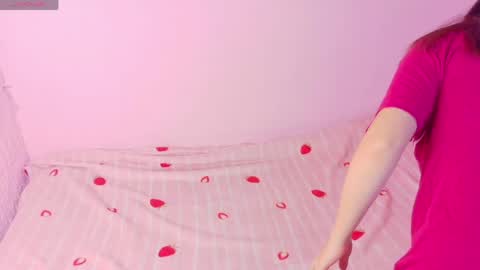 Snapshot of lara_aisha chatting on 04-19-26, 02:27 LARA online show from 04-19-26, 02:27