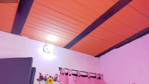 Snapshot of lara_aisha chatting on 04-25-26, 11:46 LARA online show from 04-25-26, 11:46