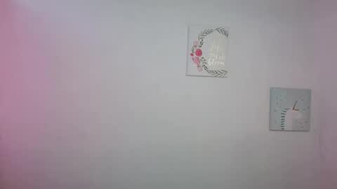 Snapshot of lara_aisha chatting on 05-23-26, 12:31 LARA online show from 05-23-26, 12:31