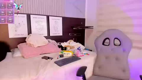 Snapshot of lara_as chatting on 09-10-25, 06:02 lara_as online show from 09-10-25, 06:02