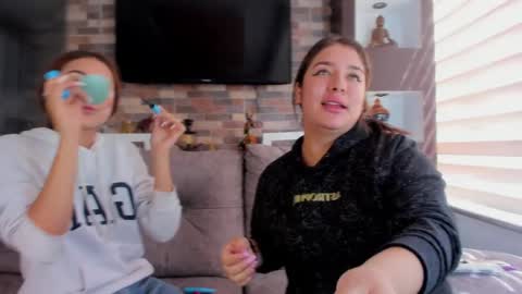 Snapshot of lara_as chatting on 09-22-25, 01:46 lara_as online show from 09-22-25, 01:46