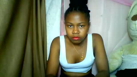 Snapshot of lara_belle chatting on 05-20-26, 02:34 lara_belle online show from 05-20-26, 02:34