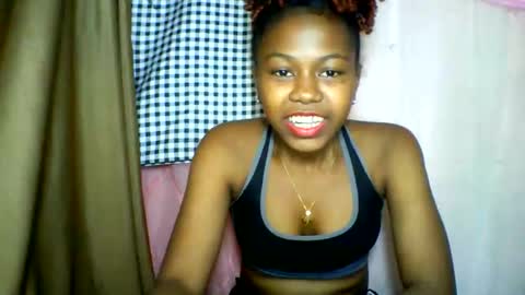 Snapshot of lara_belle chatting on 05-29-26, 06:28 lara_belle online show from 05-29-26, 06:28