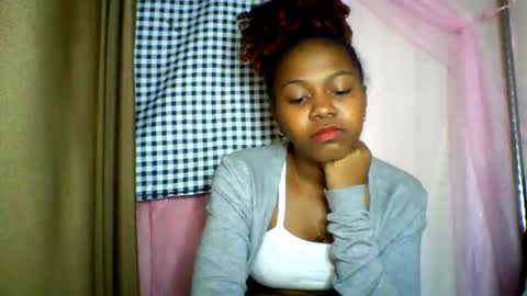 Snapshot of lara_belle chatting on 06-09-26, 03:07 lara_belle online show from 06-09-26, 03:07