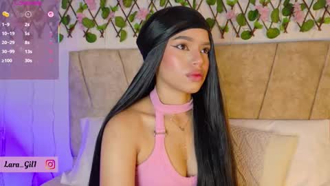Snapshot of lara_gil_ chatting on 09-18-25, 12:40 Lara Gill online show from 09-18-25, 12:40