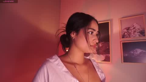 Snapshot of lara_madisson chatting on 07-17-26, 05:58 Lara Madisson online show from 07-17-26, 05:58