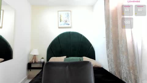      700  200   online show from 02-21-26, 07:59