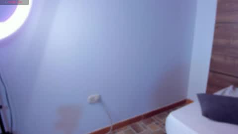 Snapshot of lara_petit chatting on 07-11-26, 10:55 Lara Petit online show from 07-11-26, 10:55
