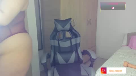 LARA ROSE online show from 10-07-25, 04:42