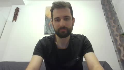 laraaan online show from 01-07-26, 07:49