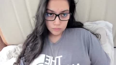 lara online show from 02-27-26, 02:39