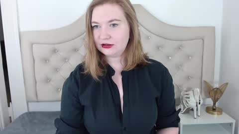 Snapshot of laraflirt chatting on 12-04-24, 07:01 LaraFlirt online show from 12-04-24, 07:01