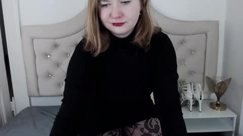 Snapshot of laraflirt chatting on 12-30-24, 10:34 LaraFlirt online show from 12-30-24, 10:34