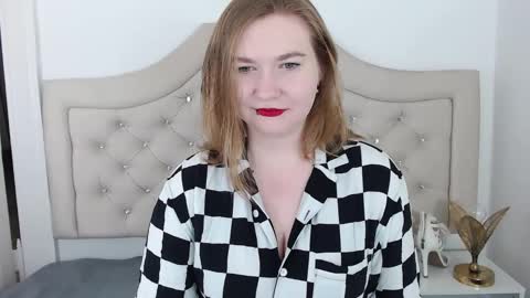 Snapshot of laraflirt chatting on 01-06-25, 05:06 LaraFlirt online show from 01-06-25, 05:06