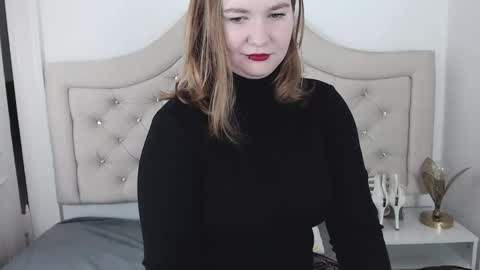 Snapshot of laraflirt chatting on 01-17-25, 09:06 LaraFlirt online show from 01-17-25, 09:06