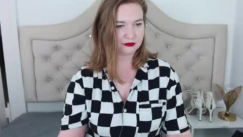 Snapshot of laraflirt chatting on 01-25-25, 01:10 LaraFlirt online show from 01-25-25, 01:10