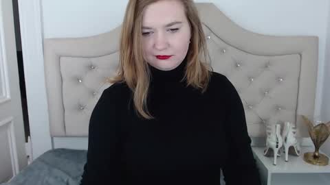 Snapshot of laraflirt chatting on 01-29-25, 10:43 LaraFlirt online show from 01-29-25, 10:43