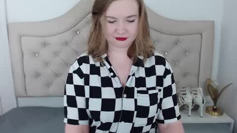 Snapshot of laraflirt chatting on 01-31-25, 07:29 LaraFlirt online show from 01-31-25, 07:29