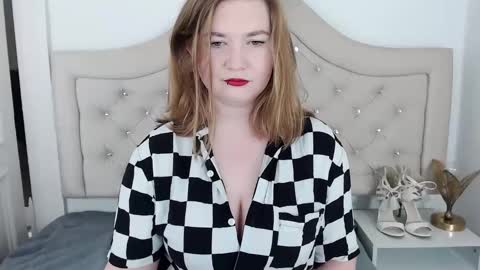 Snapshot of laraflirt chatting on 02-05-25, 10:33 LaraFlirt online show from 02-05-25, 10:33