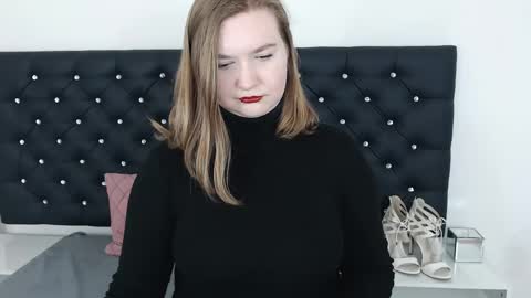 Snapshot of laraflirt chatting on 02-13-25, 02:34 LaraFlirt online show from 02-13-25, 02:34