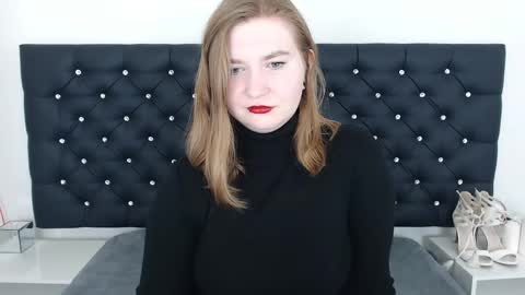 Snapshot of laraflirt chatting on 03-05-25, 08:00 LaraFlirt online show from 03-05-25, 08:00