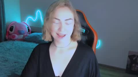 LaraKrein lk online show from 03-15-26, 02:45