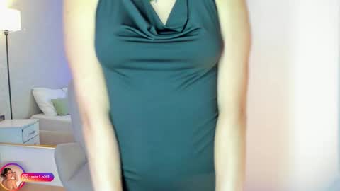 Lara  online show from 11-28-25, 01:25