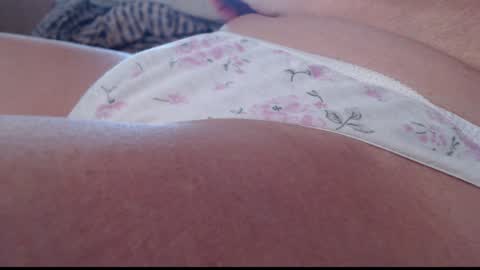 laralhotr online show from 01-14-25, 07:59