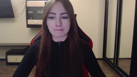 Laralianna online show from 01-06-25, 10:37