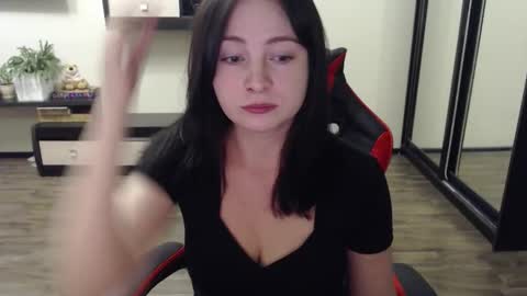 Laralianna online show from 10-02-25, 12:34