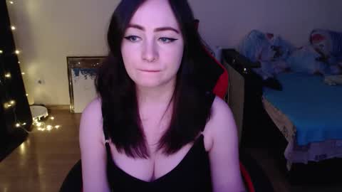 Snapshot of laralianna chatting on 01-12-26, 06:07 Laralianna online show from 01-12-26, 06:07