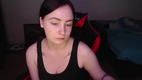 Snapshot of laralianna chatting on 03-08-26, 01:03 Laralianna online show from 03-08-26, 01:03