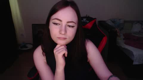 Snapshot of laralianna chatting on 03-26-26, 02:22 Laralianna online show from 03-26-26, 02:22