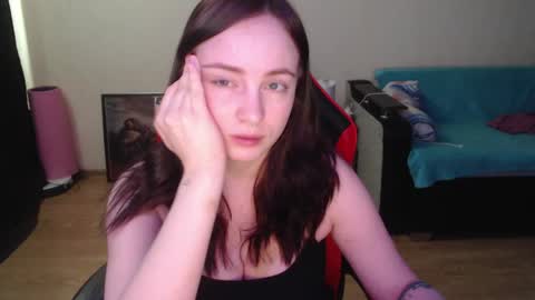 Snapshot of laralianna chatting on 04-02-26, 11:52 Laralianna online show from 04-02-26, 11:52