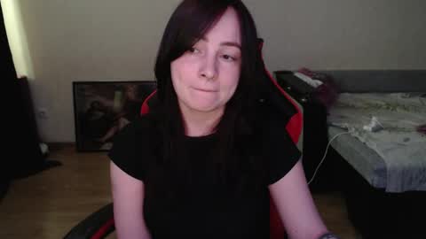 Snapshot of laralianna chatting on 04-23-26, 01:13 Laralianna online show from 04-23-26, 01:13
