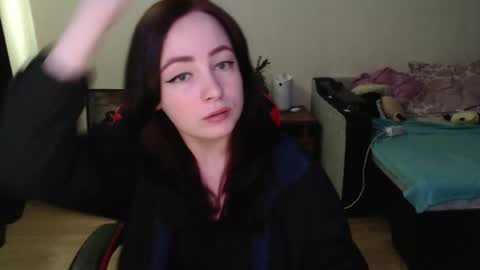 Snapshot of laralianna chatting on 04-27-26, 10:46 Laralianna online show from 04-27-26, 10:46